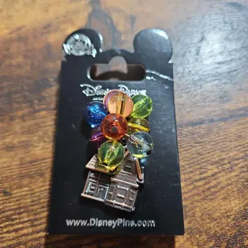 디즈니 업 핀 배지