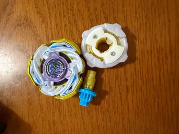 베이블레이드 X 케르베로스 볼트 W4-70 V