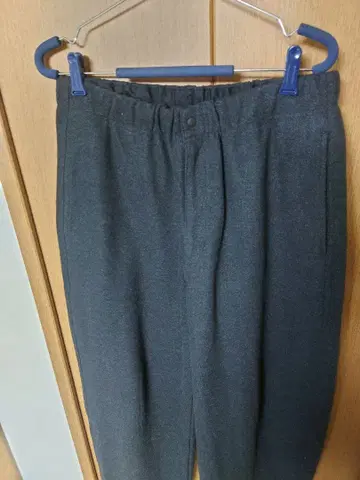 UNIQLO 브러쉬드 맨투맨 와이드 팬츠