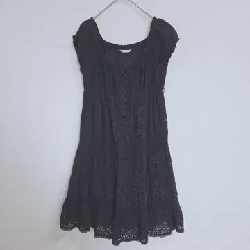 레스트로즈 블랙 레이스 플레어 원피스 버튼 무릎 기장