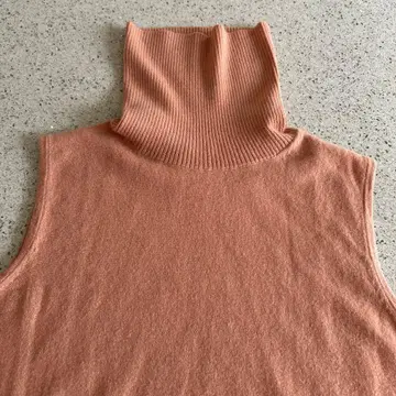 띠어리 럭스 살몬 핑크 캐시미어 터틀