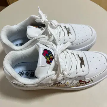 짱구는 못말려(크레용 신짱) 스니커즈 화이트