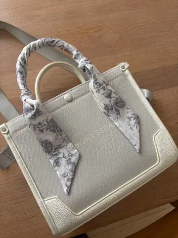 질 스튜어트 숄더백