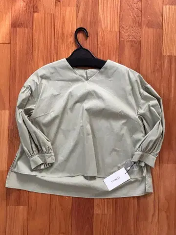 COHINA V넥 긴팔 블라우스 작은 체구용