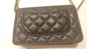 골드 금장 장식 체인백 사선 크로스백