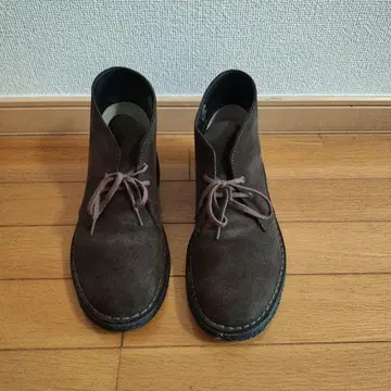 Clarks Originals 디저트 부츠 브라운