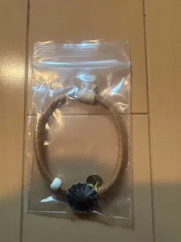 미사용 새상품 스탠다드 캘리포니아 버튼 웍스 팔찌 콘초