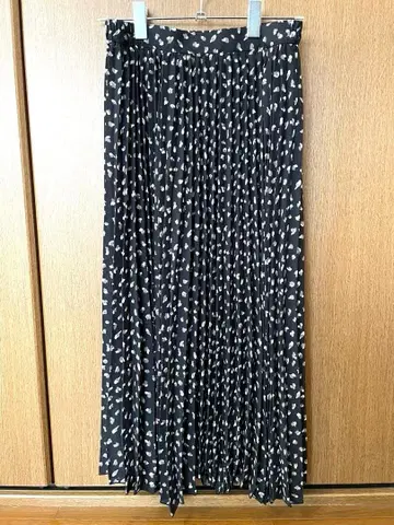 블랙/화이트 브라운 도트 무늬 플리츠 롱 스커트
