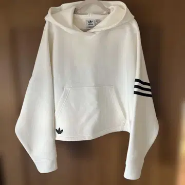 [ 새상품급 ] adidas 후드 부착 화이트 후드티 크롭 기장