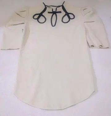 화이트 릴리 브라운