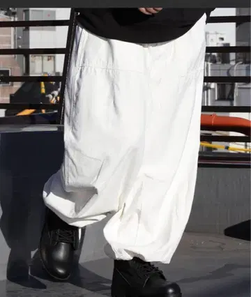 에이트 화이트 와이드 팬츠 코튼 소재 와이드 스노우 팬츠