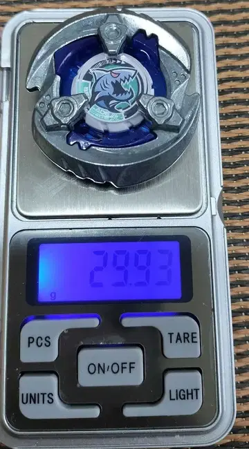 베이블레이드x 샤크길 (29.93g) 블레이드만