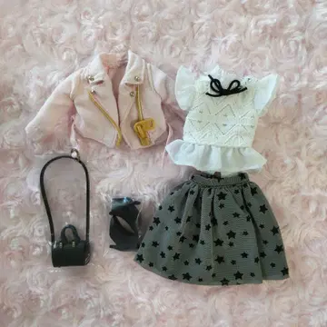 리카짱 옷 갈아입기 의류