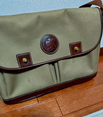 헌팅월드 숄더백