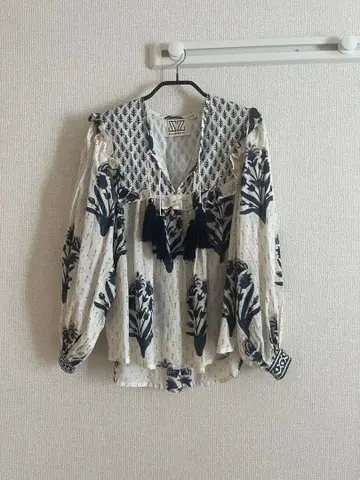 SZblockprints 태슬 프릴 블라우스