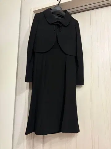 블랙 원피스 수트