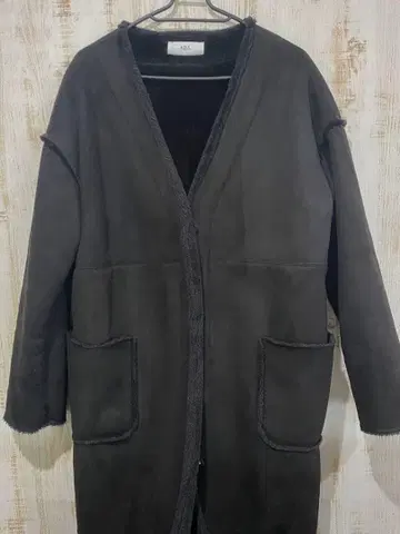 AZUL 무스탕풍 코트 M 사이즈