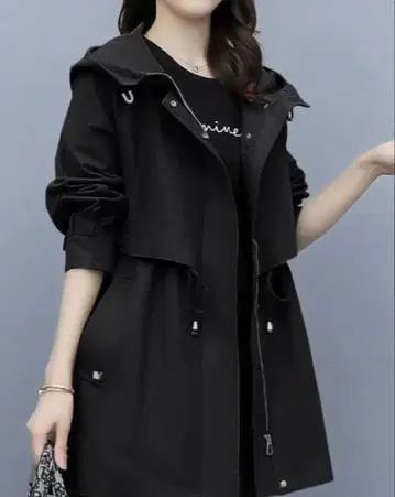 후드 부착 자켓 블랙