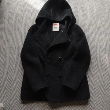 블랙 후드 부착 울 피 코트