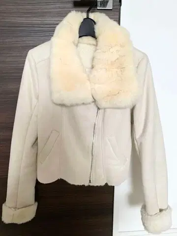 ROYAL PARTY 페이크 무스탕 자켓