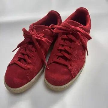 PUMA 레드 스웨이드 스니커즈