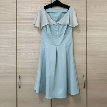 팔뚝의 부기를 일루전 원피스 포 린 러브 바비 피치 존