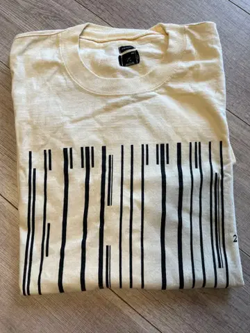 AG 컨센트레이트 바코드 디자인 T셔츠 XL 사이즈 크림색