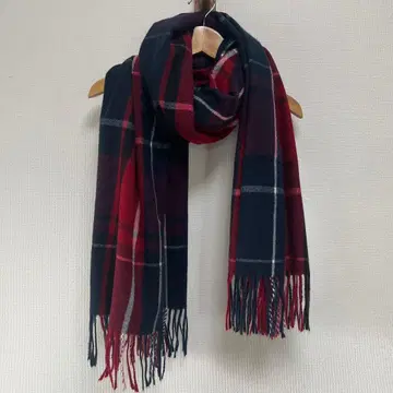 체크 무늬 스톨 네이비와 레드