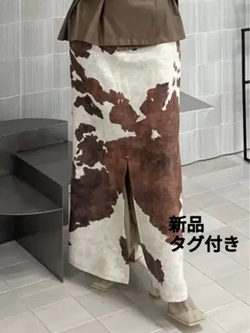 ameri COW PATTERN SUEDE LIKE SKIRT