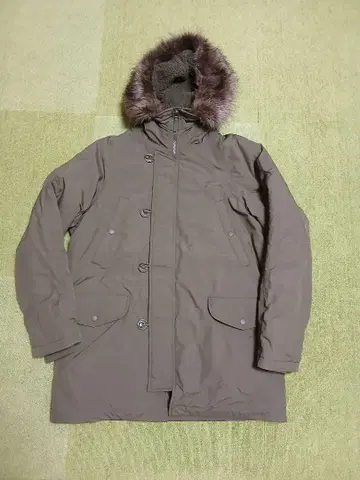 UNIQLO 올리브 모즈 코트 퍼 포함