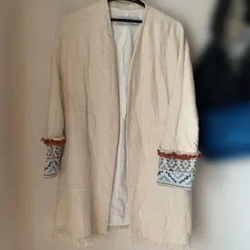 ZARA BASIC 아이보리 코트