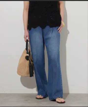 데님 와이드 팬츠 백 포켓 부착