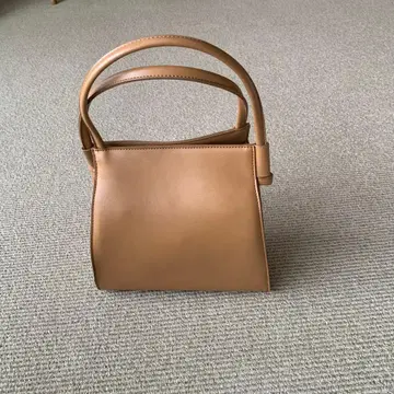 카멜색, 가벼운 투웨이 백