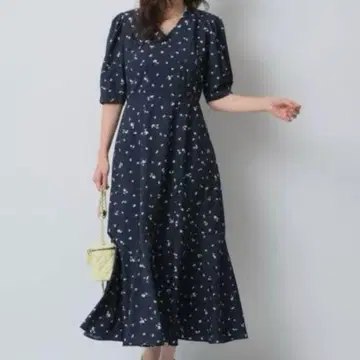 미니 꽃무늬 원피스 JUSGLITTY