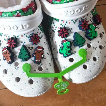 Crocs 크리스마스 패턴 클로그 샌들 새상품 24cm w8