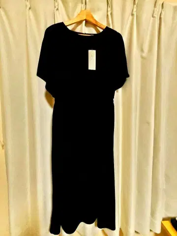 다크 네이비 원피스