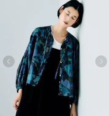 리버티 프린트 볼레로 블라우스 마린프랑세즈