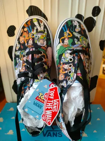 VANS 토이 스토리 스니커즈