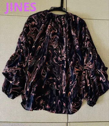 미사용 JINES 마블 무늬 플레어 슬리브 셔츠