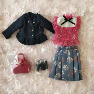 리카짱 옷 갈아입기 의류