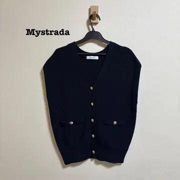새상품급 마이 스트라다 골드 버튼 니트 베스트 38