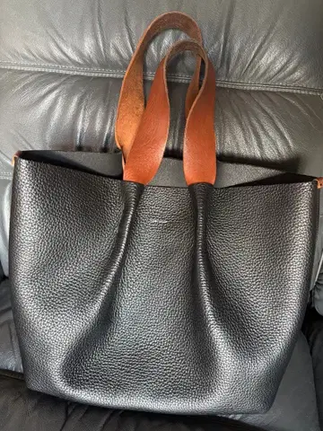 Hender Scheme 피아노 백 미디엄