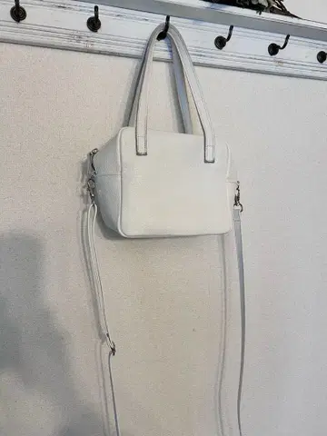 kotty 화이트 가죽 2WAY 숄더백
