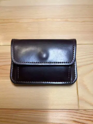 ROBUSSTA 다크 브라운 코인 케이스