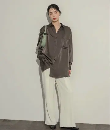 NEUNA 와셔 새틴 셔츠