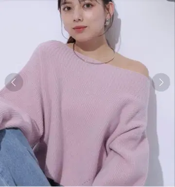 아쿠아 오프숄더 니트