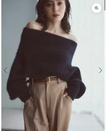 [ 미사용 새상품 ] anuans 라쿤 폭스 오프숄더 니트 풀오버