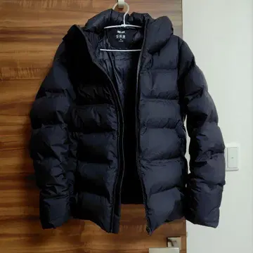 새상품급 심리스 다운 파카 M 사이즈 블랙