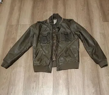 올리브 그린 밀리터리 자켓