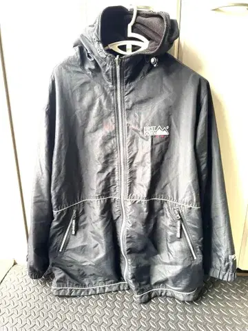 퍼스트 다운 리버서블 블랙 점퍼 사이즈 XL